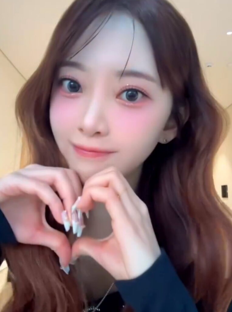 堀未央奈 インスタグラム
