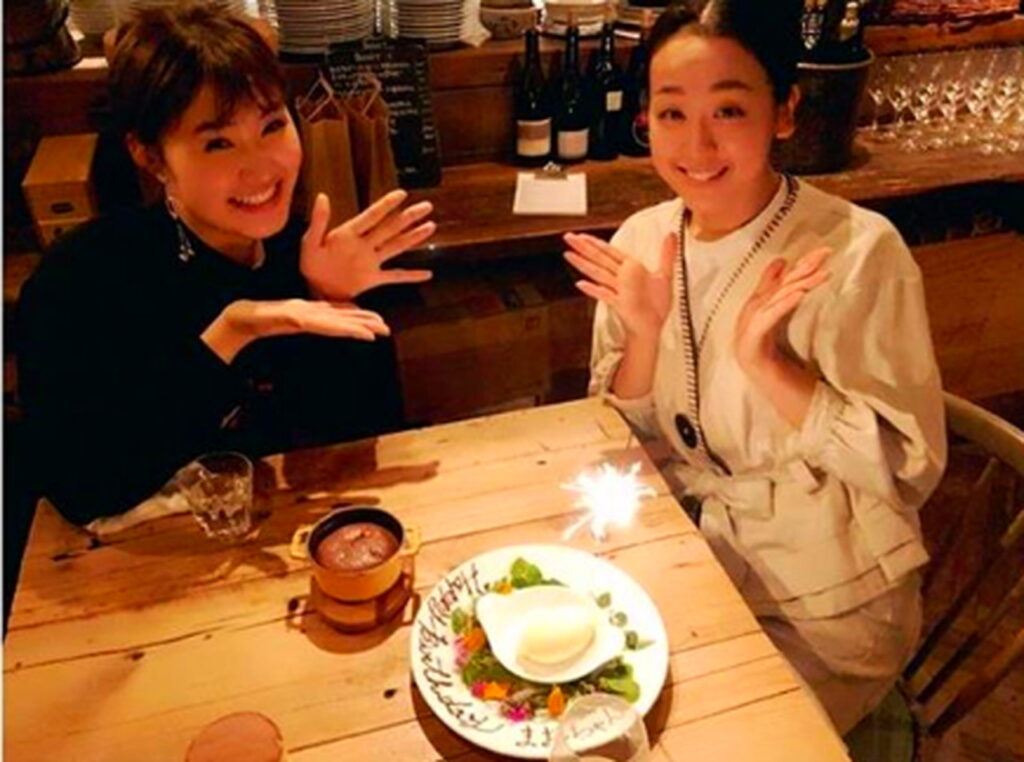 浅田真央 村上佳菜子 インスタグラム