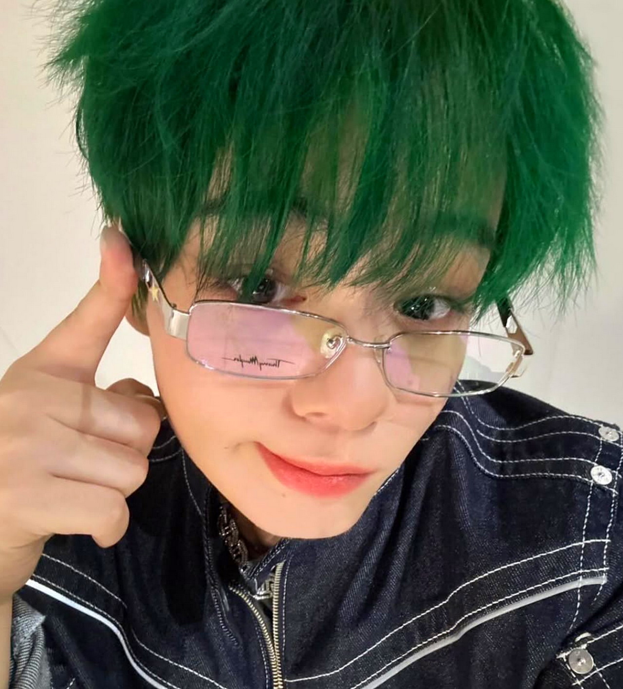 鶴房汐恩 インスタグラム